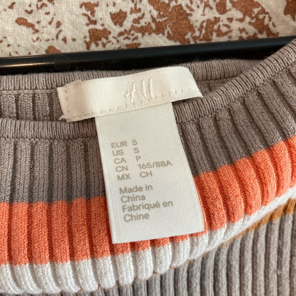 H&M Ribbed Knit Top - Picture 5 of 5